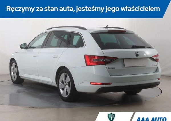 Skoda Superb cena 70000 przebieg: 172729, rok produkcji 2016 z Wojkowice małe 254